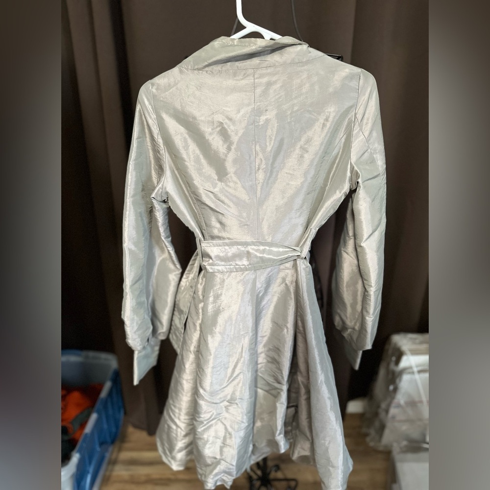 Coffee Shop NYC Metallic‎ Silver Trench Coat Double Breasted Puff Hem​ - Picture 5 of 6
